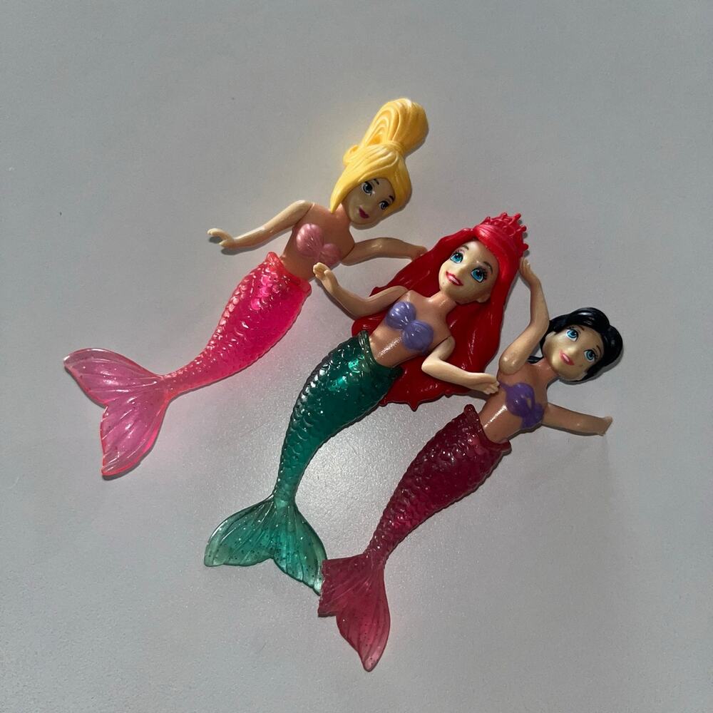 2010 Vintage Polly Pocket Disney Little Mermaid Ariel Sisters Mini Dolls (3)